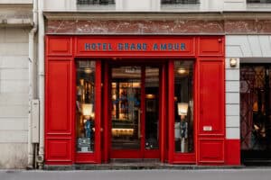 Façade de l’Hôtel Grand Amour, hôtel Paris 10ème
